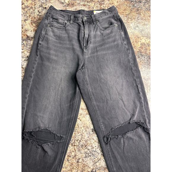 Women's American Eagle Cropped Straight Jean Size 4 - Picture 3 of 5